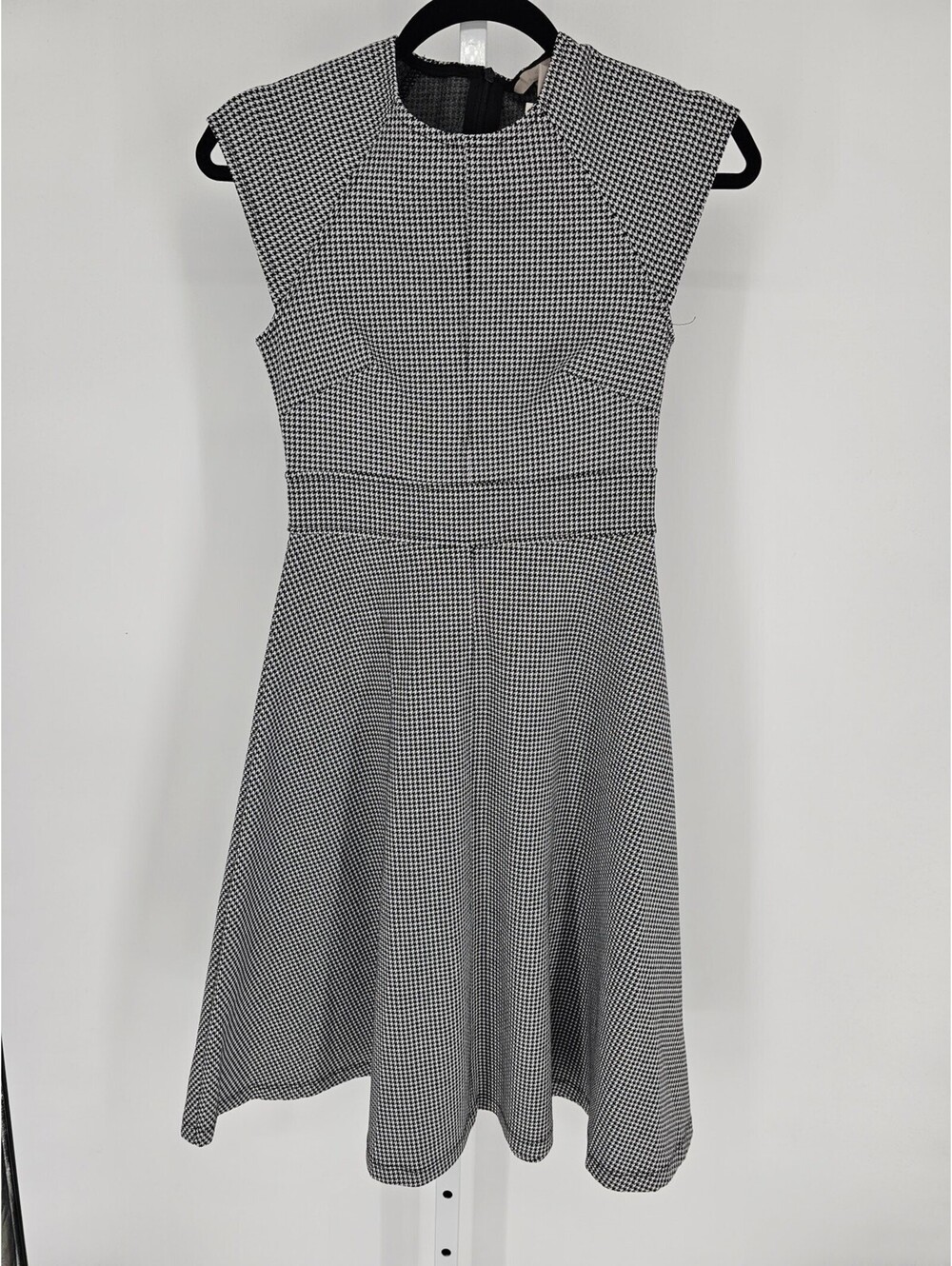 H&M Womens Sz XS Knee Length Fit & Flare Houndstooth Dress Black White NEW
